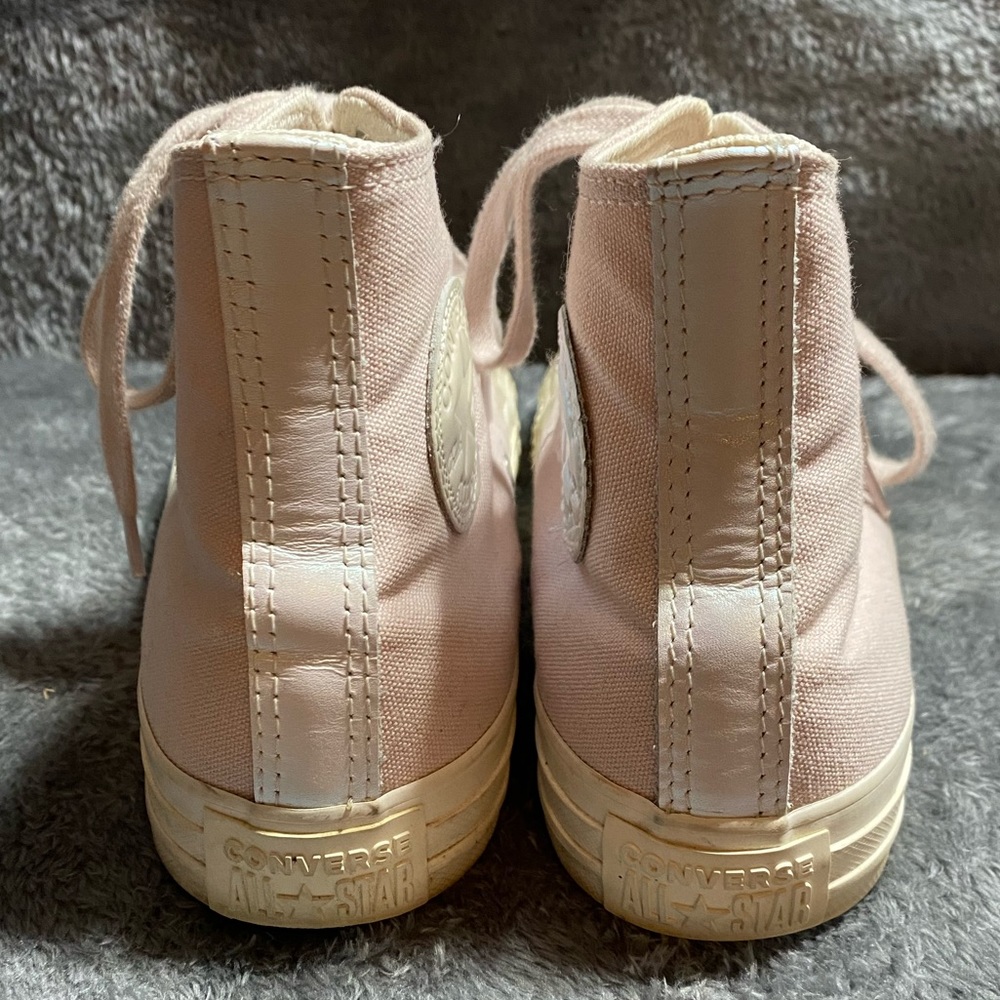 Pink converse - Picture 3 of 4